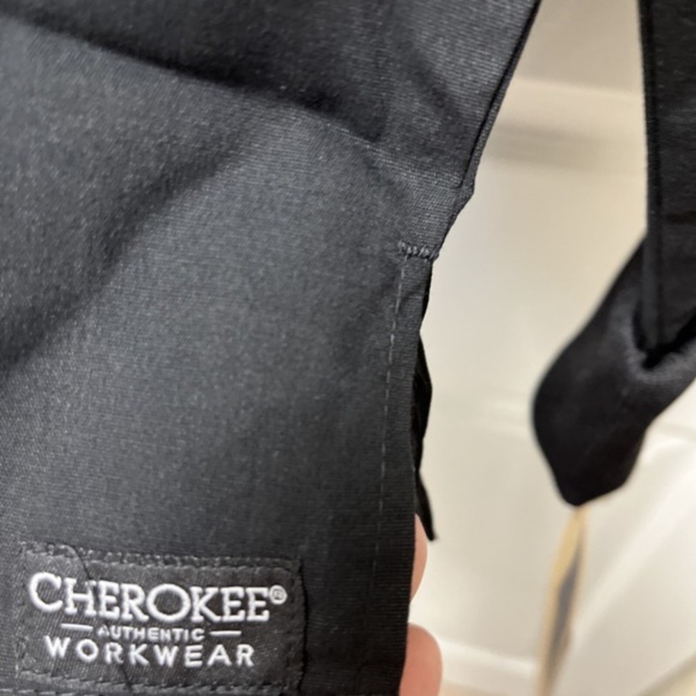 Cherokee Unisex‎ Scrub Top Modern Crew neck Black Size Large NEW Long Sleeve - Picture 7 of 9